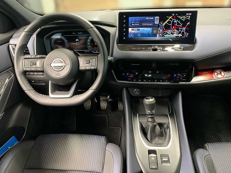 Nissan Qashqai 1.3 DIG-T MHEV  LED Navi  RFK Tekna