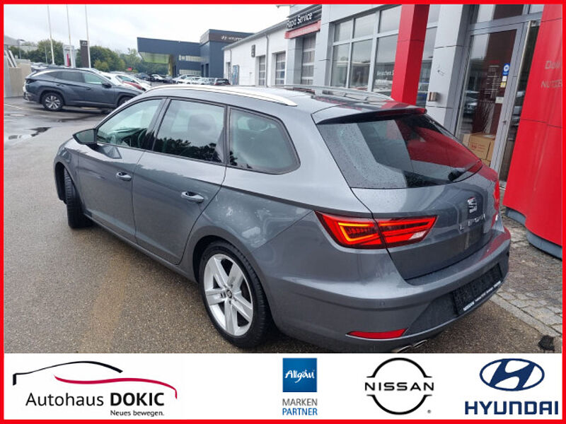 SEAT Leon ST 2.0 TDi FR DSG AHK PDC Pano LED Winter Sportstourer