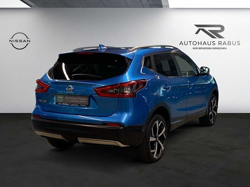 Nissan Qashqai 1.6 DIG-T TEKNA+ Pano Navi Kamera PDC SHZ