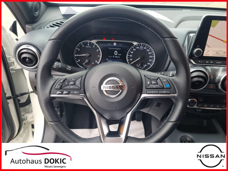 Nissan Juke Tekna 1.0 DIG-T 6MT Bose Navi PDC LED