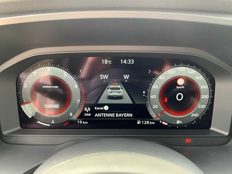 Nissan Qashqai 1.3 N-Connecta Pano Navi Kamera SHZ LED