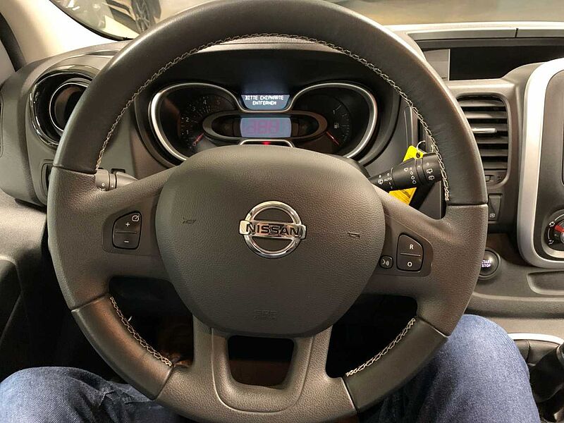 Nissan NV300 L1H1 2,7 dCi AT Premium Navi 9-Si. SHZ AHK