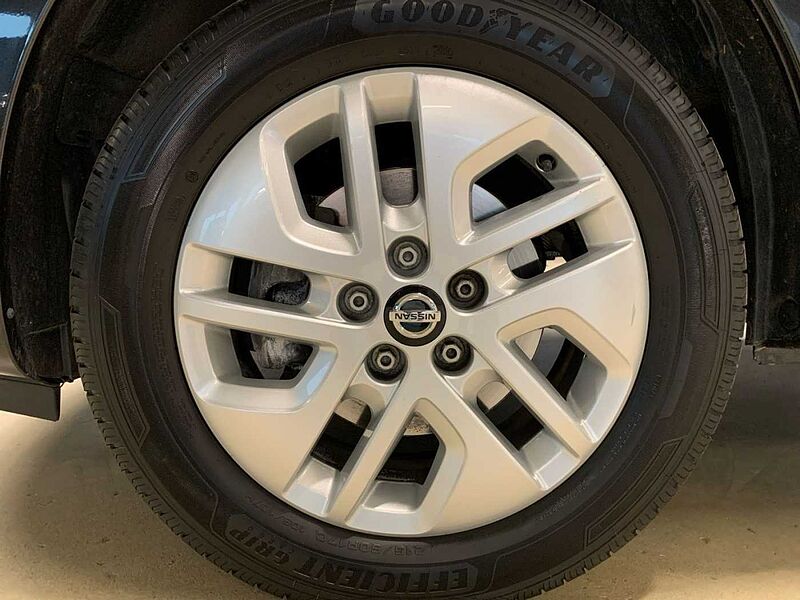 Nissan NV300 L1H1 2,7 dCi AT Premium Navi 9-Si. SHZ AHK