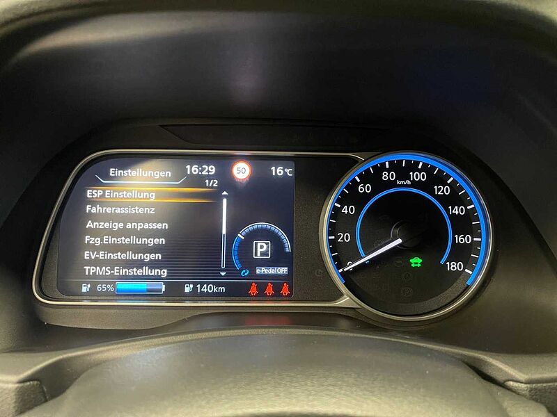 Nissan Leaf 40 kWh N-Connecta Navi 360° DAB SHZ PDC LED