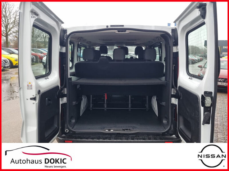 Nissan NV300 Kombi L1H1 2,7t COMFORT 9-Sitzer AHK Navi